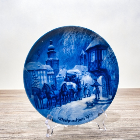 Weihnachtsteller - 1975: Weihnachten in Dortmund - von Berlin Design - blaues Porzellan - begrenzte Auflage - Made in West Germany (8C3)