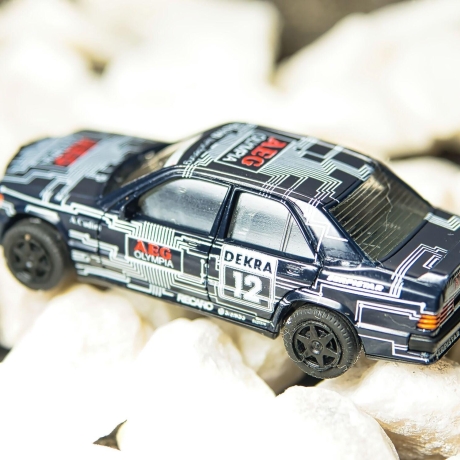 Herpa Mercedes-Benz 190 E 2.3-16 AEG Dekra Nr. 12 Modellauto – Maßstab 1:87 – Sammlerstück für Racing Fans und Modellauto-Liebhaber H0 1/87