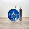 Weihnachtsteller - 1972: Michelstadt - von Berlin Design - blaues Porzellan - begrenzte Auflage - Made in West Germany - TOP Zustand (8C3)
