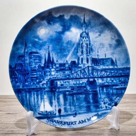 Sammelteller, Städteteller: Frankfurt am Main - Berlin Design - blaues Porzellan  - Made in Germany - mit Karton - 8D1 - TOP Zustand