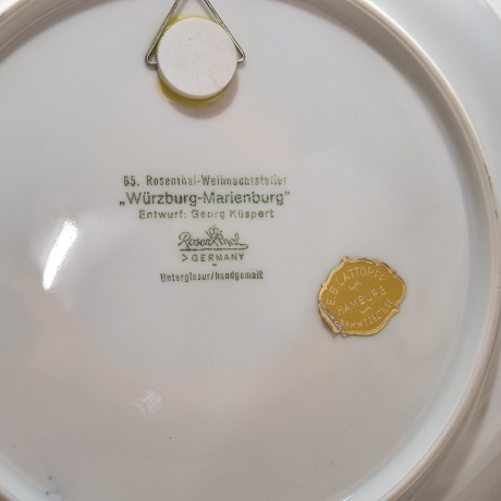 Rosenthal-Weihnachtsteller - 1974 - Entwurf Georg Küspert - Würzburg/Marienburg - Unterglasur- handbemalt - TOP Zustand - 9E3