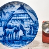 Sammelteller Muttertag: 1978 Stute mit Fohlen - Berlin Design - blaues Porzellan  - Made in West Germany - 19,5 cm - 8B3 - TOP Zustand