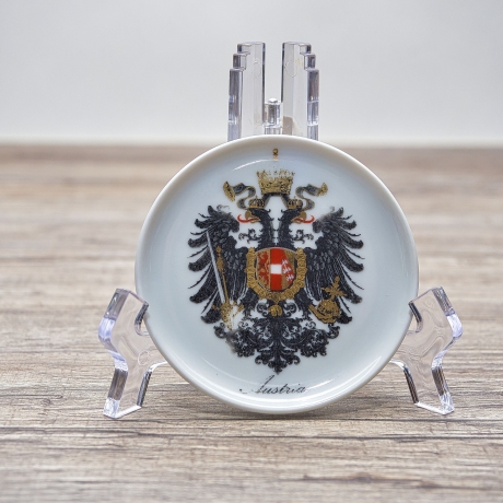 Untersetzer der unbekannten Firma Hassenpflug, Sammelteller - Motiv: Wappen Österreich - schlechter Zustand - VINTAGE- 9B1