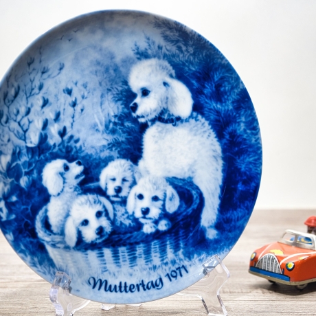 Sammelteller Muttertag: 1971 Silberpudel - Berlin Design - blaues Porzellan  - Made in West Germany - 19,5 cm - 8B3 - TOP Zustand