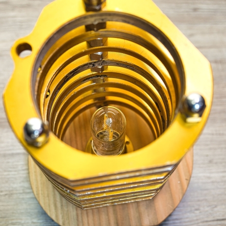UNIKAT: Tischlampe aus Gokart Achslager Aufnahmen gebaut. Handmade in Germany! Einzelstück mit Zertifikat. Ideales Geschenk für Racing Fans