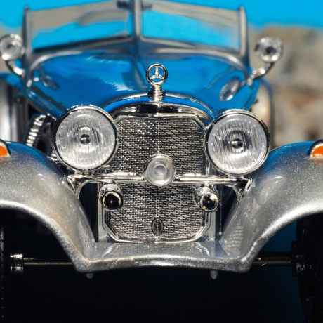 Automodell Mercedes Benz 540K - 1936, unbekannter Hersteller, Maßstab  1/50 in TOP Zustand mit Acrylglashaube (leichte Kratzer der Haube)