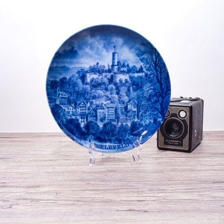 Sammelteller, Städteteller: Bielefeld - Berlin Design - blaues Porzellan  - Made in Germany - 9E2 - TOP Zustand