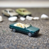 Herpa BMW 3er Cabrio (E30) Modellauto in grün/türkis – Maßstab 1:87 – Sammlerstück mit Mängeln für BMW-Fans und Modellauto-Liebhaber H0 1/87