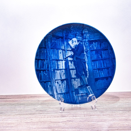 Sammelteller Berlin Design - Serie: Carl Spitzweg - Bücherwurm  - blaues Porzellan  - Auflage 5.000 - Made in Germany - 9E2 - TOP Zustand