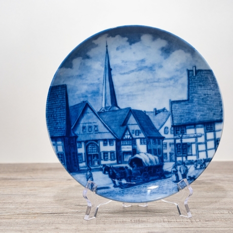 Sammelteller Berlin Design - Serie: Alt Gütersloh - Blick vom Rathausplatz - blaues Porzellan  - Made in Germany - 9D2 - TOP Zustand
