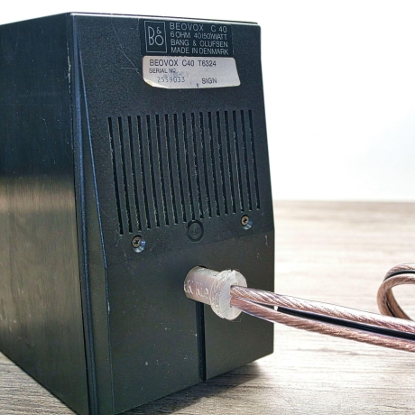 BOLB-ONE Rev3 Lautsprecherbuchse Paar für B&O Beovox (S/C)  Bang Olufsen Lautsprecher mit DIN  (Strich Punkt) Anschluss für Kabel bis 6 mmx2