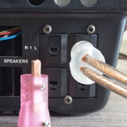 Lautsprecherstecker Paar für DIN Anschluss  für Kabel bis 6 qmm