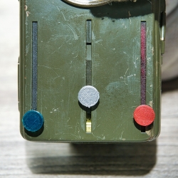 Ersatzkappen für Farbfilter-Schieber von Armee / Bundeswehr-Taschenlampen mit Farbfilter #Ersatzteil