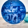 Weihnachtsteller - 1982: Weihnachtsabend in Wasserburg - Berlin Design - blaues Porzellan - begrenzte Auflage - Made in West Germany - (8C3)