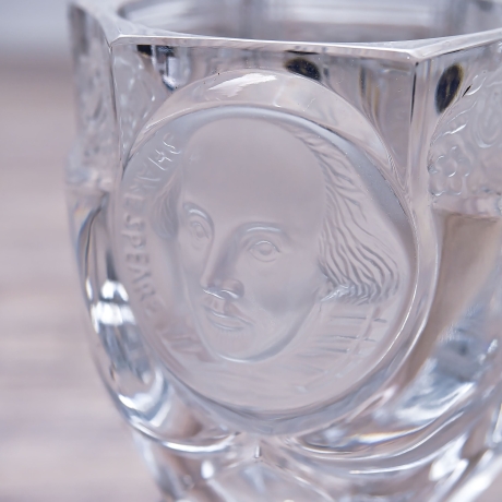 Berlin Design - Trinkglas Serie Dichter und Denker - W. Shakespeare- Limitierte Auflage (536/3000), Sammlerstück - Made in Germany - 9D3