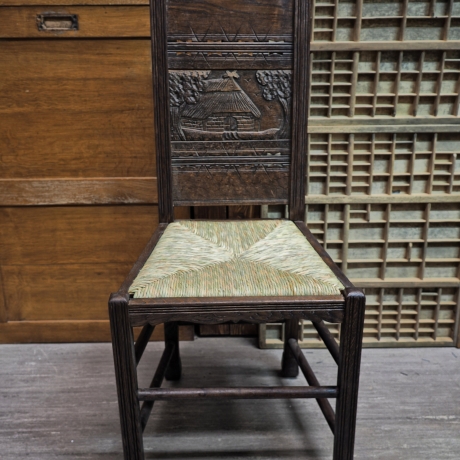 Worpsweder Stuhl um 1910, liebevoll restauriert mit neuer Sitzfläche aus Worpsweder Weide, Versand per Kunst-Spedition