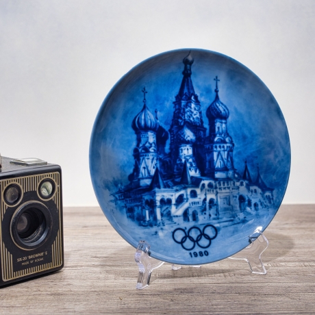 Sammelteller Berlin Design - Olympischen Spiele in Moskau - blaues Porzellan - Made in Germany - 9E1 - TOP Zustand