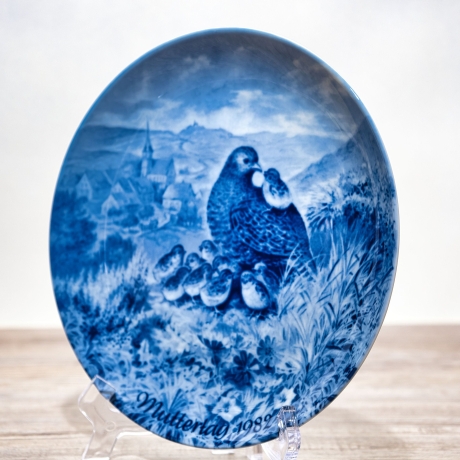 Sammelteller Muttertag: 1982 Rebhuhnfamilie - Berlin Design - blaues Porzellan  - Made in West Germany - 19,5 cm - 8B3 - TOP Zustand