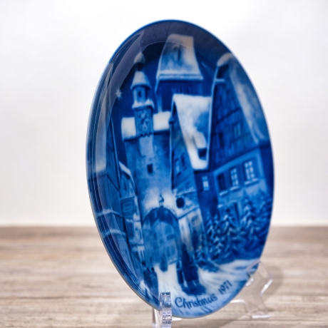 Christmas - 1971:  Rothenburg on Tauber - von Berlin Design - blaues Porzellan - begrenzte Auflage - Made in West Germany (8F1)