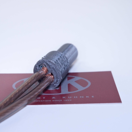 Lautsprecherstecker Paar für HECO Lautsprecher mit DIN ähnlichem Anschluss (Strich Punkt) für Kabel bis zu 4 Quadrat Millimeter