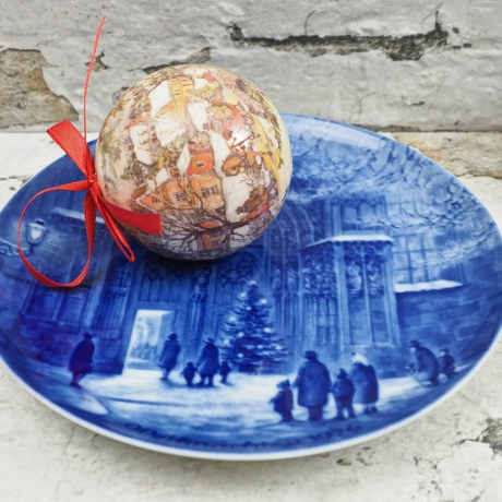 Weihnachtsteller - 1976: Weihnachtsabend in Augsburg - von Berlin Design - blaues Porzellan - begrenzte Auflage - Made in West Germany -(8F)
