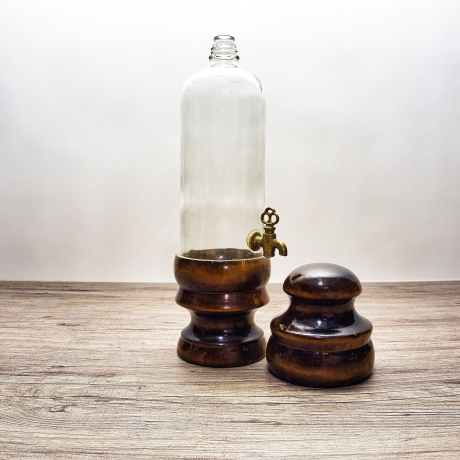 Einzigartige Getränke Zapfsäule,  Alkoholspender, vermutlich aus den 1970er Jahren - Aus Glas und Holz - voll funktionsfähig - 9C3