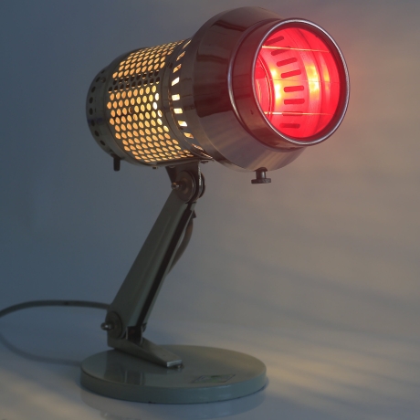 Upcycling: Grandiosa Wärmelampe, Arztlampe Baujahr 1978 von Johannes Richter aus Radebeul 2 - Top Zustand,  restauriert + umgebaut (6B)