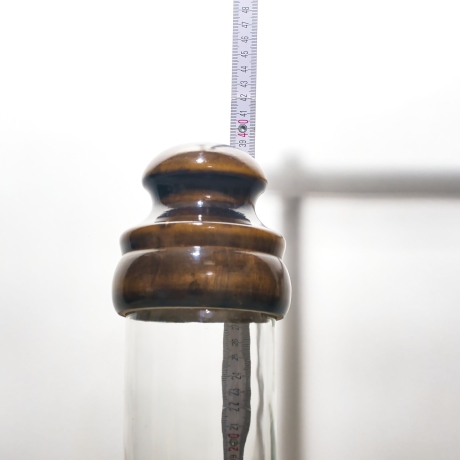 Einzigartige Getränke Zapfsäule,  Alkoholspender, vermutlich aus den 1970er Jahren - Aus Glas und Holz - voll funktionsfähig - 9C3