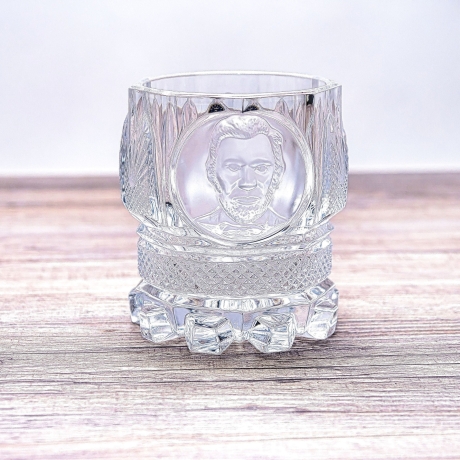 Berlin Design - Trinkglas Präsidenten Serie -  Abraham Lincoln - Limitierte Auflage, Sammlerstück - 2 leichte Kratzer Made in Germany - 9D3