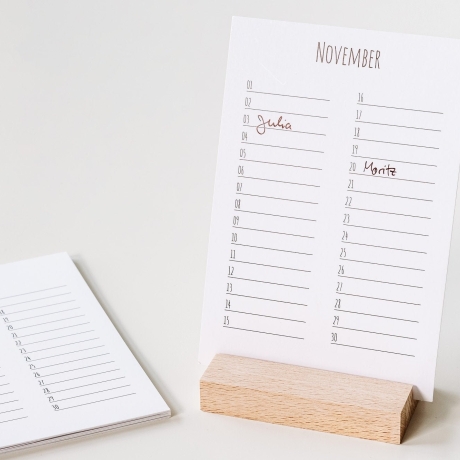 Geburtstagskalender, mit Ständer aus Holz, mit Gravur, Geburtstag