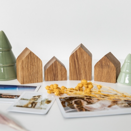 Giebelhäuser aus Eichenholz, 4 Stk., Deko, Geschenk, Geburtstag