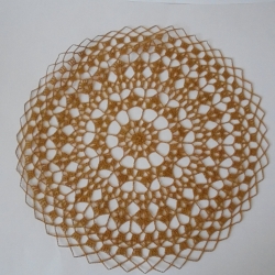 Deckchen in aussergewöhnlicher Farbe-wunderschönes goldfarbenes Häkeldeckchen