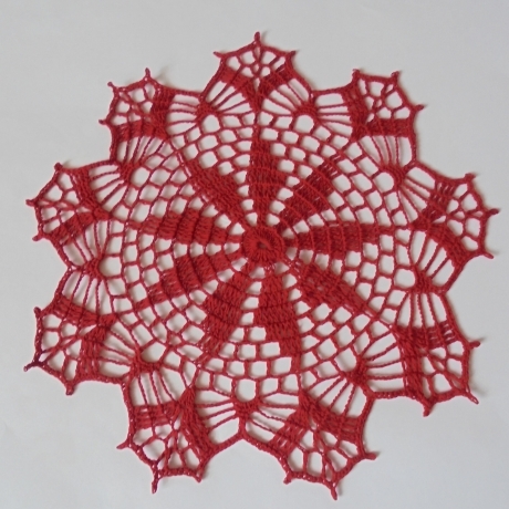  Häkeldeckchen aus rotem Baumwolle-handgehäkelt-Handarbeit