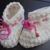 Babyschuhe gehäkelt aus weichem Garn ca 0-3 Monate in weiss 