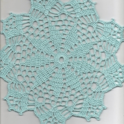   Häkeldeckchen aus Baumwolle-handgehäkelt-handgemacht-Handarbeit