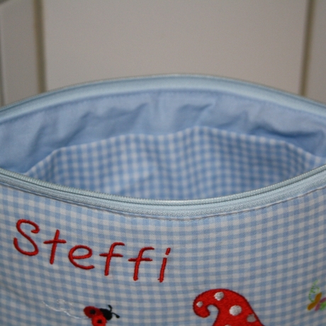 Windeltasche Kulturtasche Wichtel Wiese blau mit Namen W166