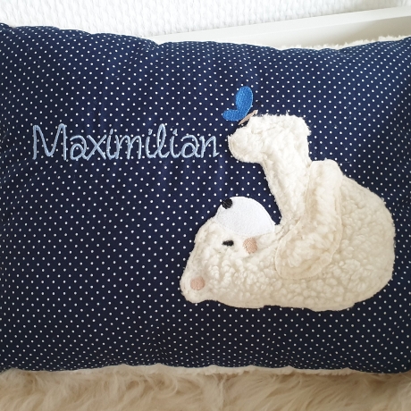 Kissen Bär Teddy Schmetterling Punkte dunkelblau & Namen W1053