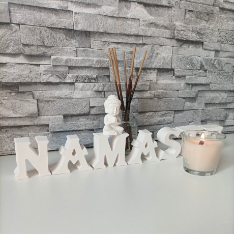 Schriftzug Namaste, Buddha Figur, Geschenkset Buddha, Spirituelle Deko, Spirituelle Geschenke, Spirituelle Kerzen, Spirituell, Geschenkidee