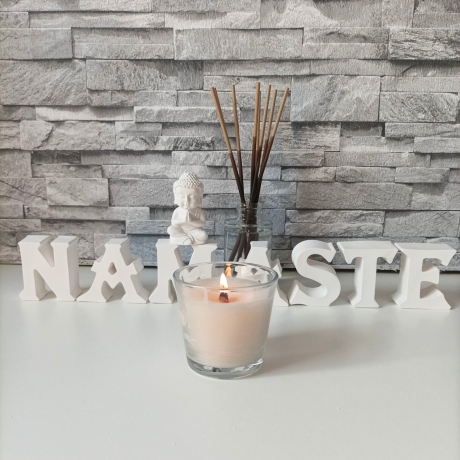 Schriftzug Namaste, Buddha Figur, Geschenkset Buddha, Spirituelle Deko, Spirituelle Geschenke, Spirituelle Kerzen, Spirituell, Geschenkidee