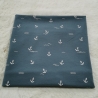 Baumwolljersey Druck grau-blau mit dezenten weißen Ankern und Wellen