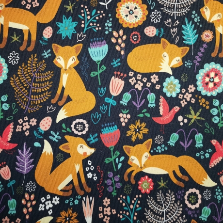 French Terry Stoff Druck orangener Fuchs mit Blüten mit Vögeln, Blüten und Farnen auf marineblauem Hintergrund