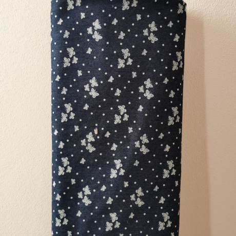 Jeansstoff dunkelblau mit kleinen hellblauen Schmetterlingen