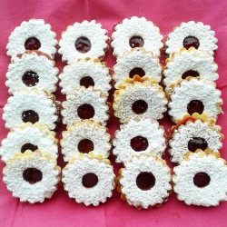 450g Spitzbuben Plätzchen Weihnachtsplätzchen selbstgemacht 