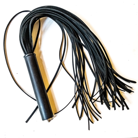 Tagliatelle/Vegan/Nero. 61cm/24 Flogger