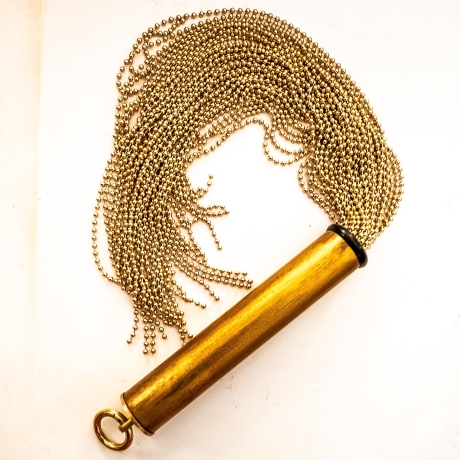 Solid Gold. 53cm/21 Kugelketten-Flogger