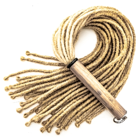 Rasta/Blond. 61cm/24 Flogger mit Dreadlocks aus künstlichem Haar