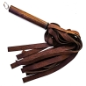 Flogger Buffalo Gals/Soft (61cm/24) aus Lamm-Veloursleder mit Büffel-Prägung. BDSM