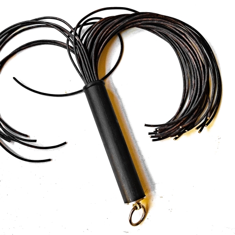 Leder-Flogger Spaghettoni/Sepia. 61cm/24