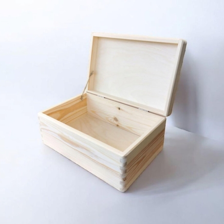 Geschenk zu Ostern personalisierte Holzkiste mit Namen Osternest