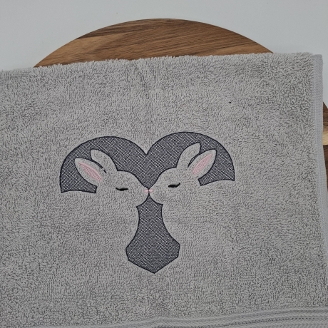 Gästehandtuch Hase Herz